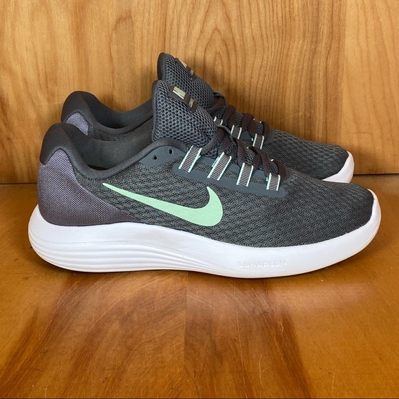 lunarconverge 2 grey running shoes